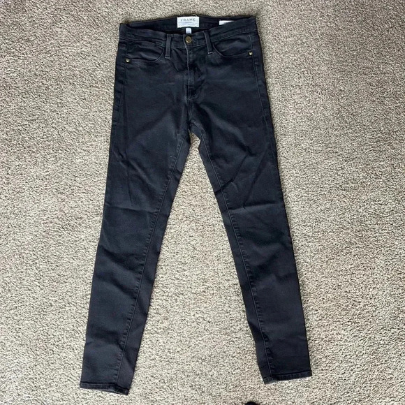 FRAME denim | Black 'Le Skinny High' Jeans in Film Noir - Picture 7 of 15